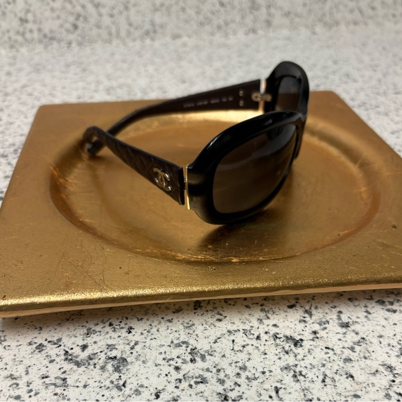 CHANEL 5116-Q c501/86 Black with Brown Quilt Arms sunglasses - Picture 3 of 16